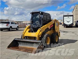 CAT 246D3 滑移装载机