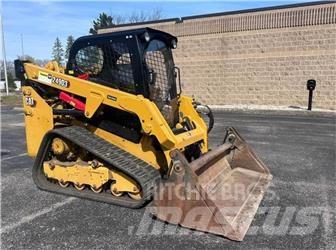 CAT 249D3 滑移装载机