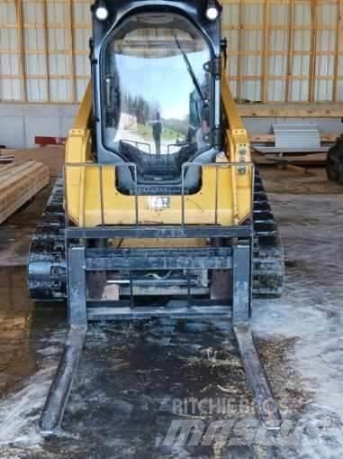 CAT 259D 滑移装载机