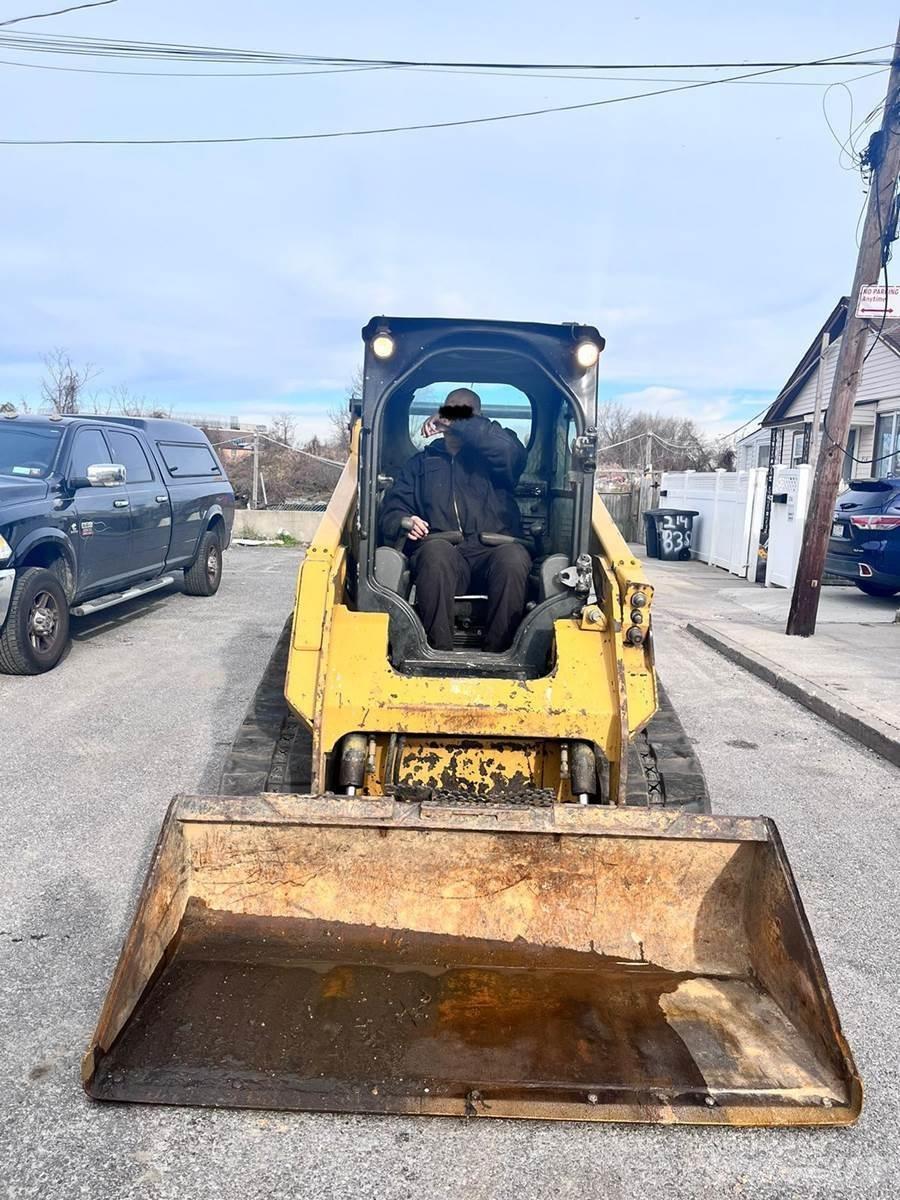 CAT 259D 滑移装载机