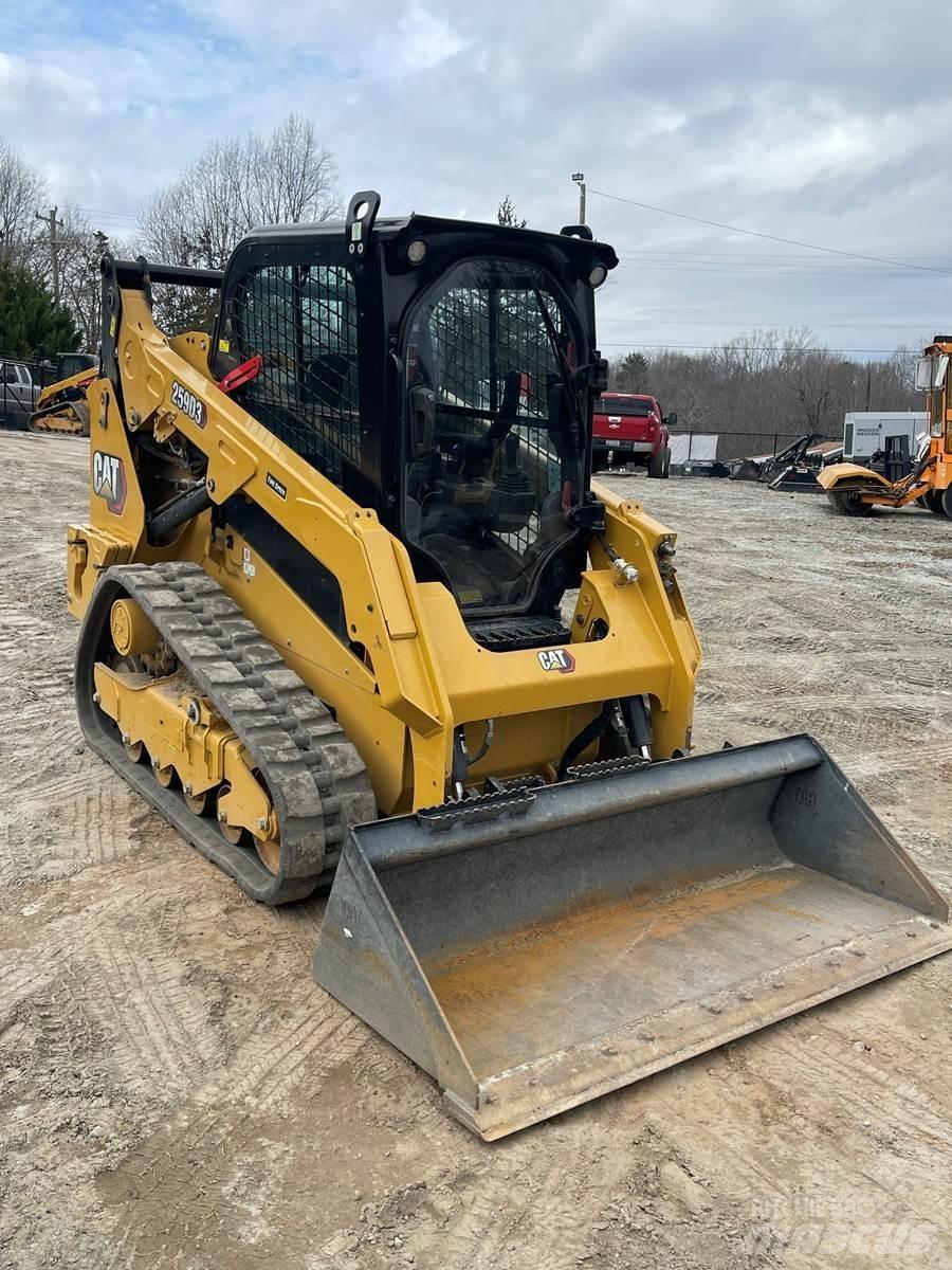 CAT 259D3 滑移装载机