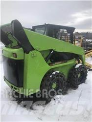CAT 262 滑移装载机