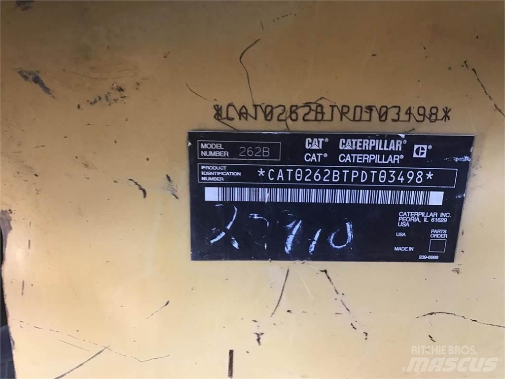 CAT 262B 滑移装载机