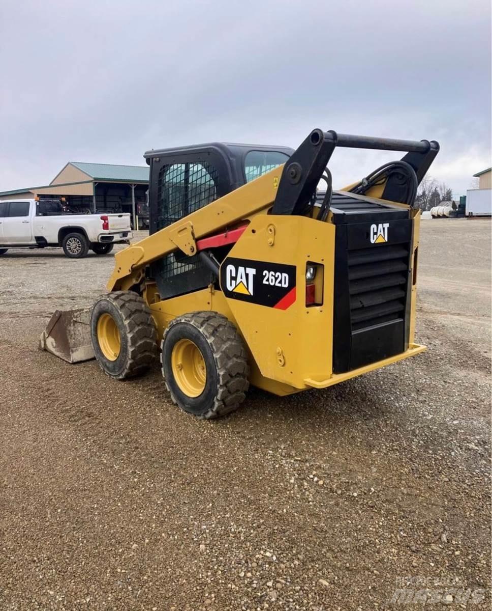 CAT 262D 滑移装载机