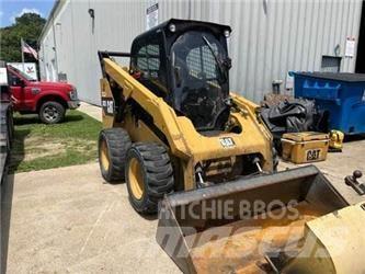 CAT 262D 滑移装载机