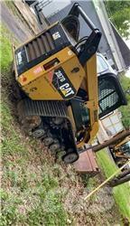 CAT 287D 滑移装载机