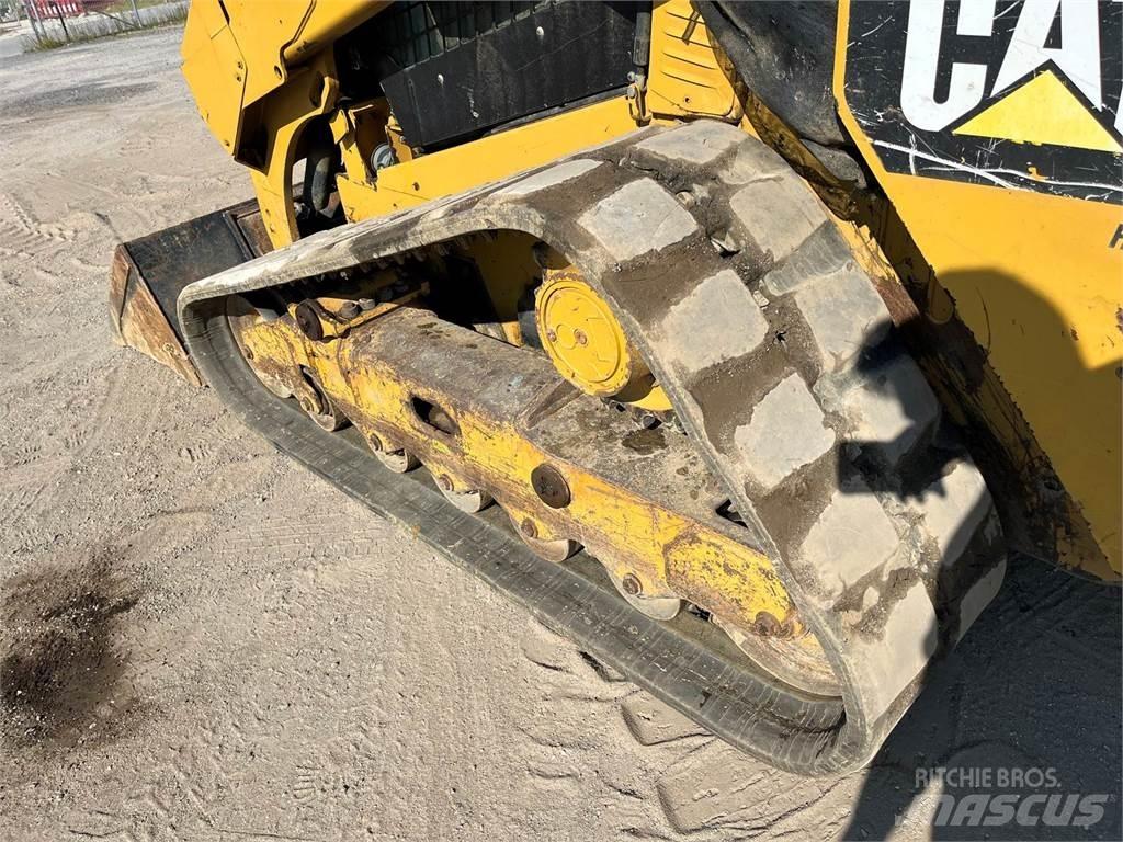 CAT 299D 滑移装载机