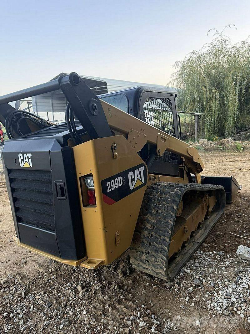CAT 299D 滑移装载机