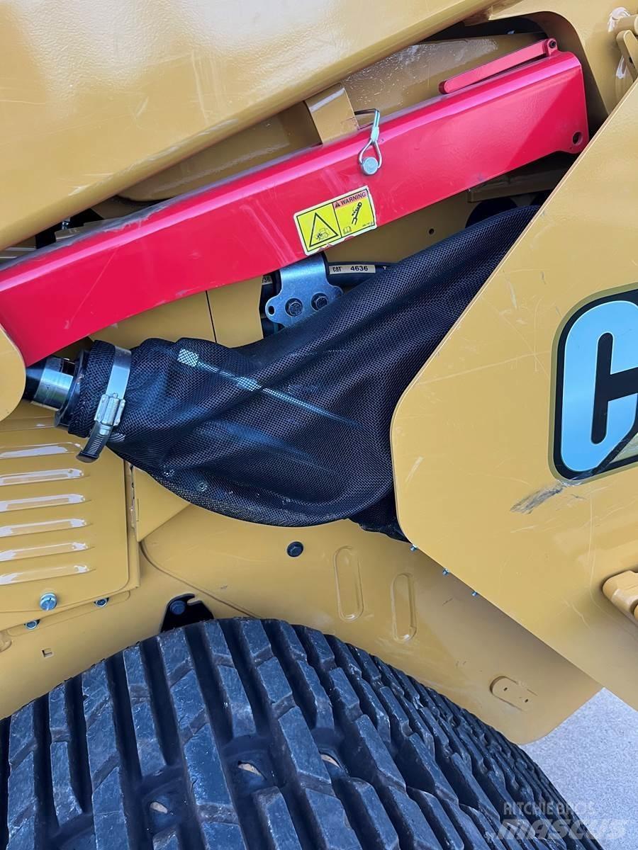 CAT 299D3 滑移装载机