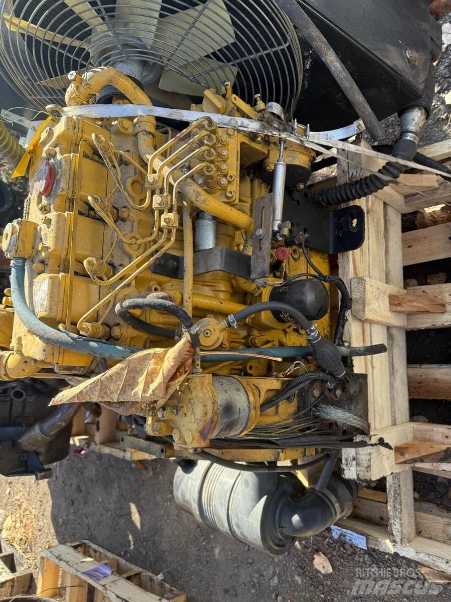 CAT 3024 发动机