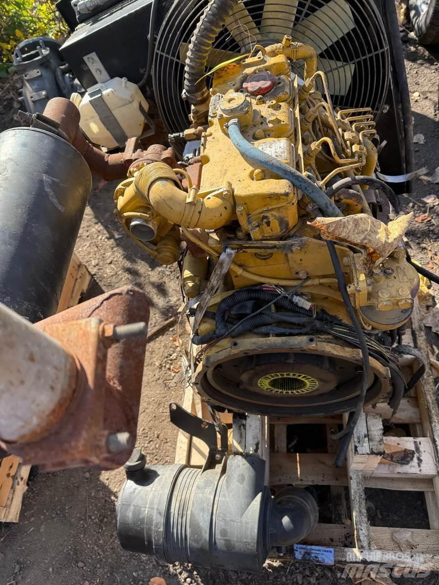 CAT 3024 发动机