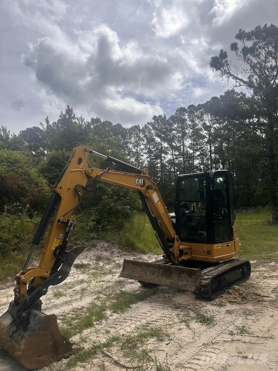 CAT 304 小型挖掘机