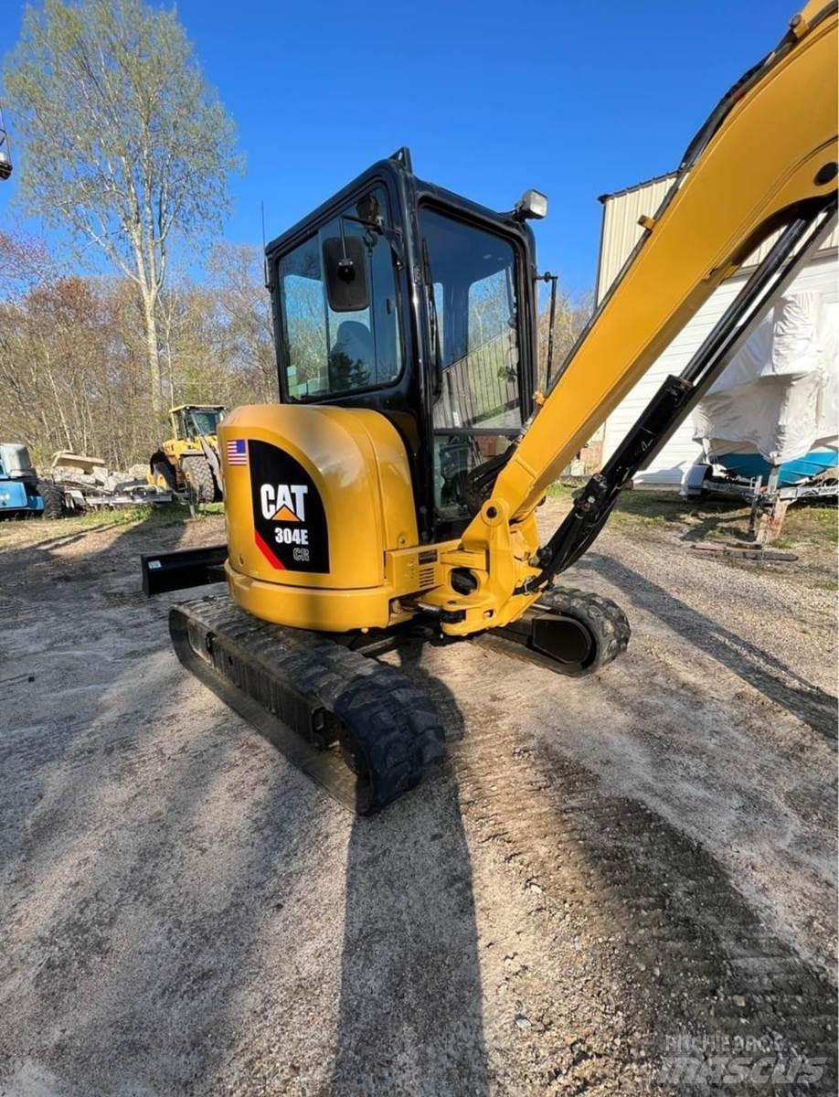 CAT 304E 小型挖掘机