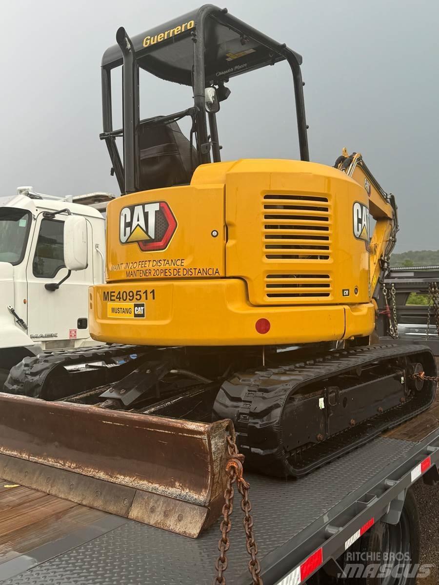 CAT 304E2 小型挖掘机