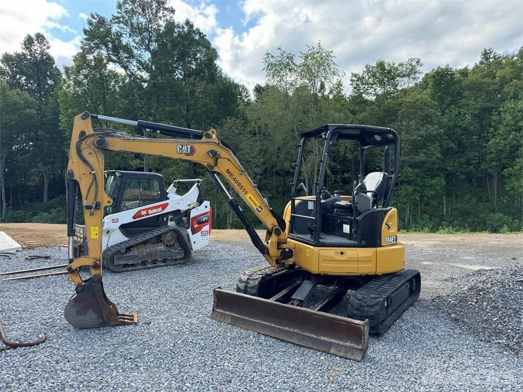 CAT 304E2 小型挖掘机