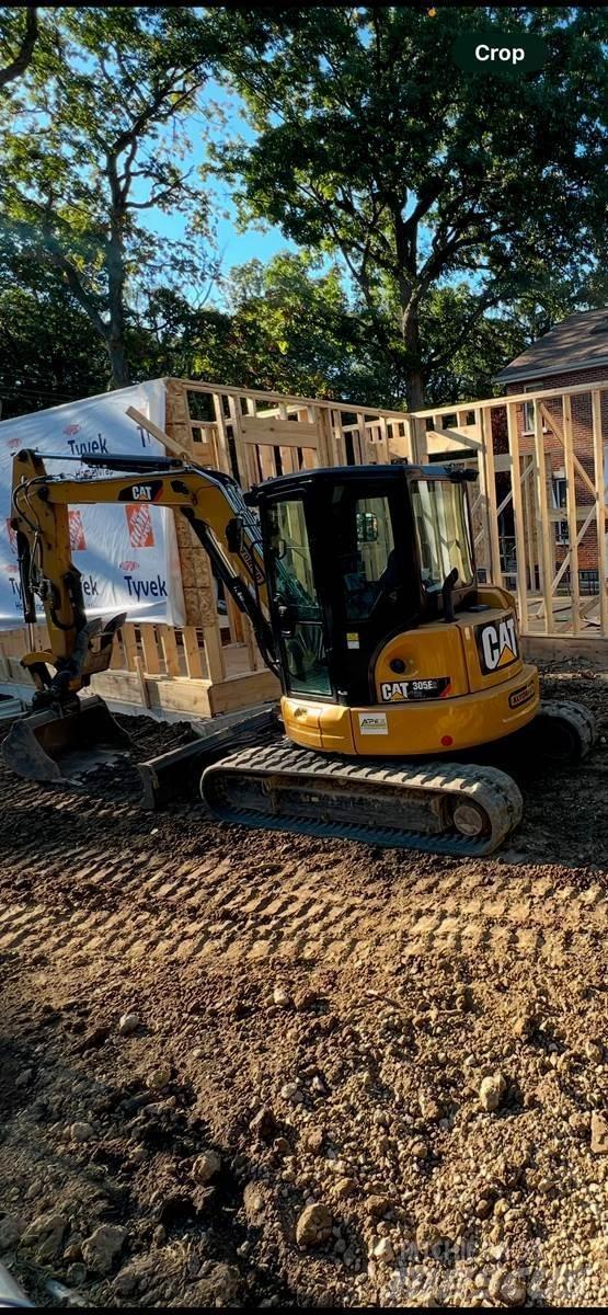 CAT 305 小型挖掘机