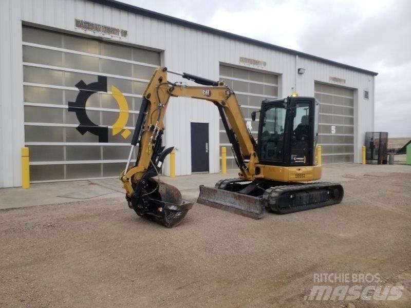 CAT 305E2 小型挖掘机