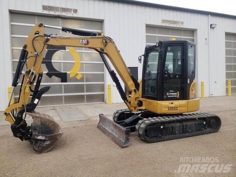 CAT 305E2 小型挖掘机