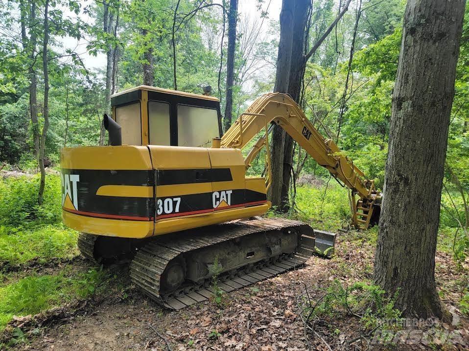 CAT 307 履带挖掘机