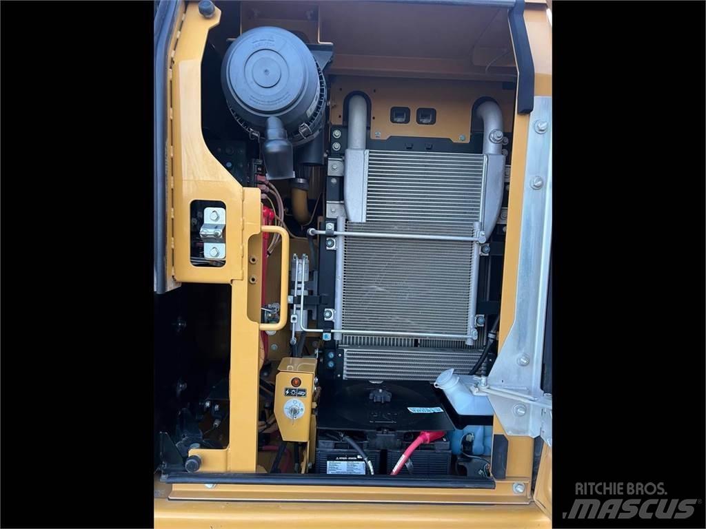CAT 313FL 履带挖掘机
