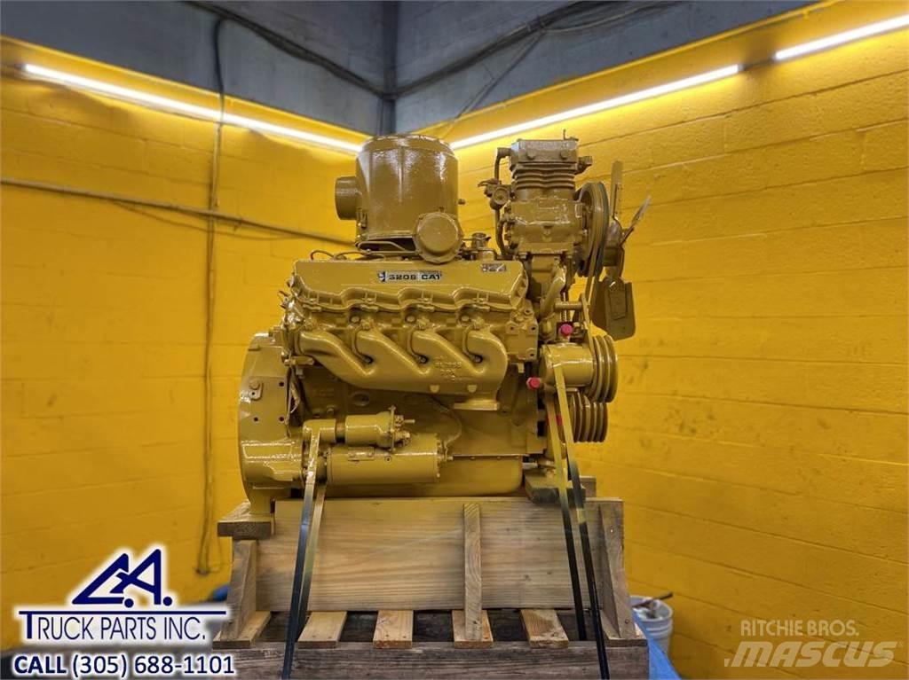 CAT 3208 发动机
