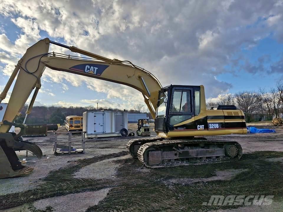 CAT 320BL 履带挖掘机