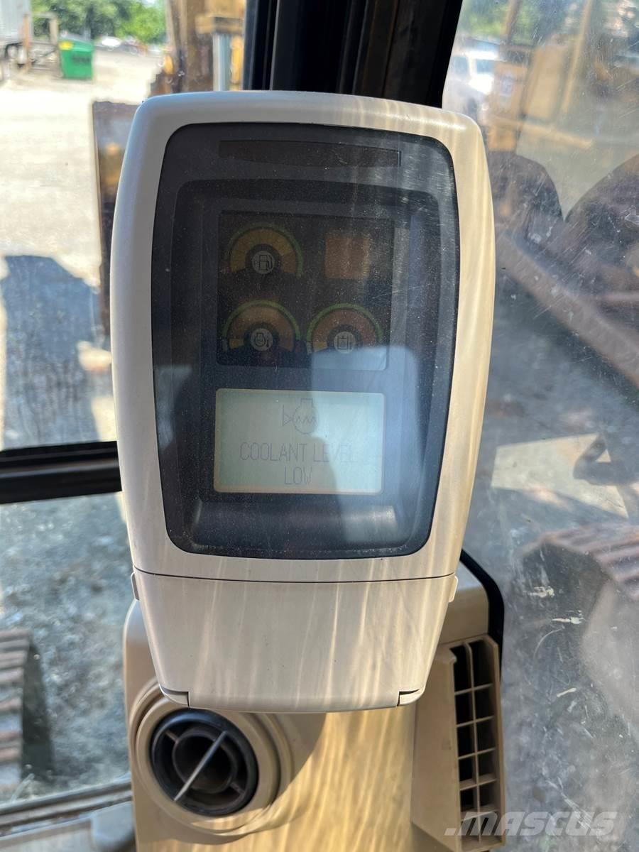CAT 320CL 履带挖掘机