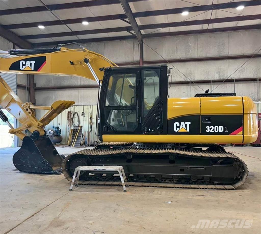 CAT 320DL 履带挖掘机
