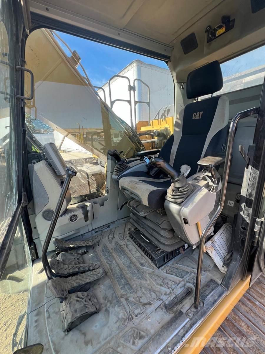 CAT 320EL 履带挖掘机