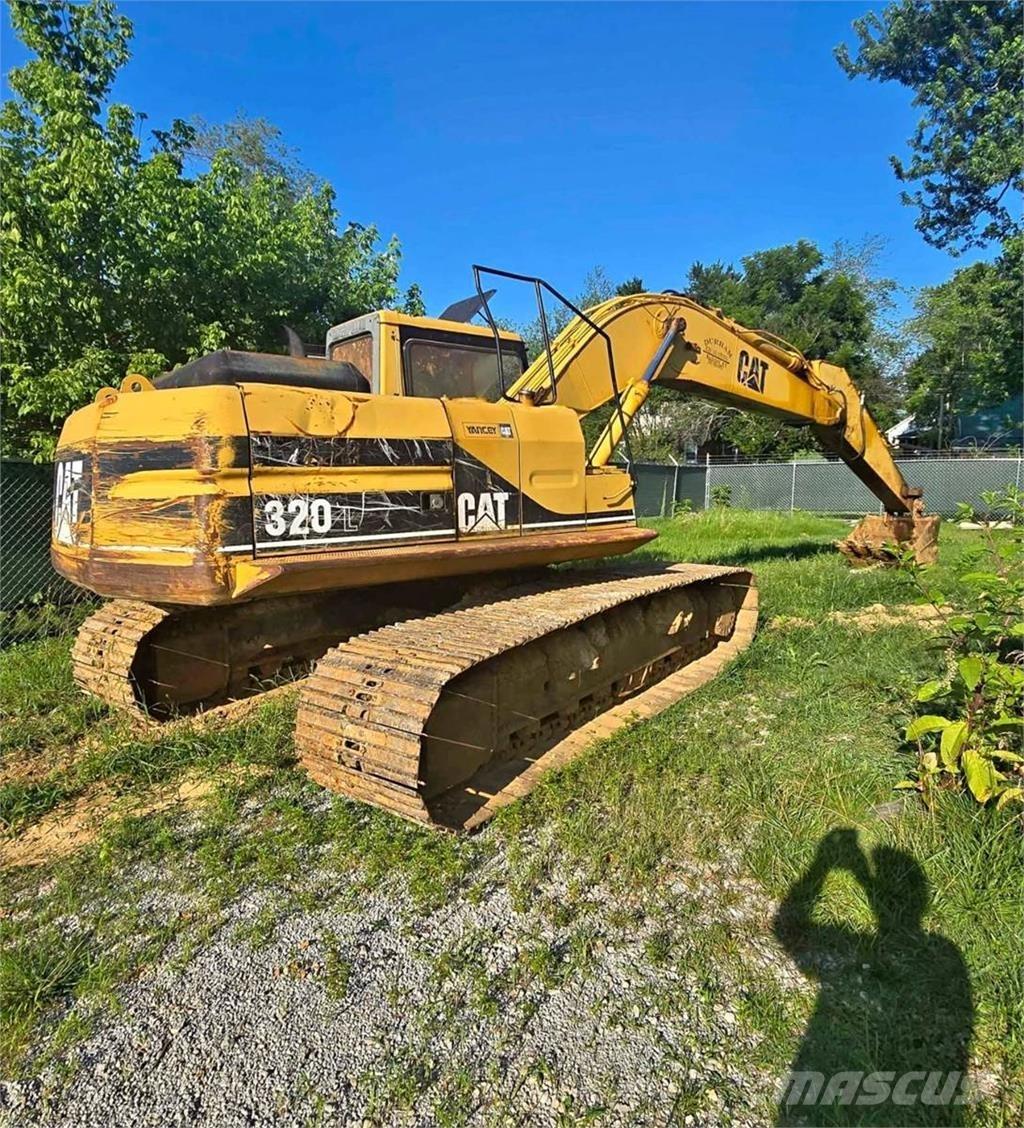 CAT 320L 履带挖掘机