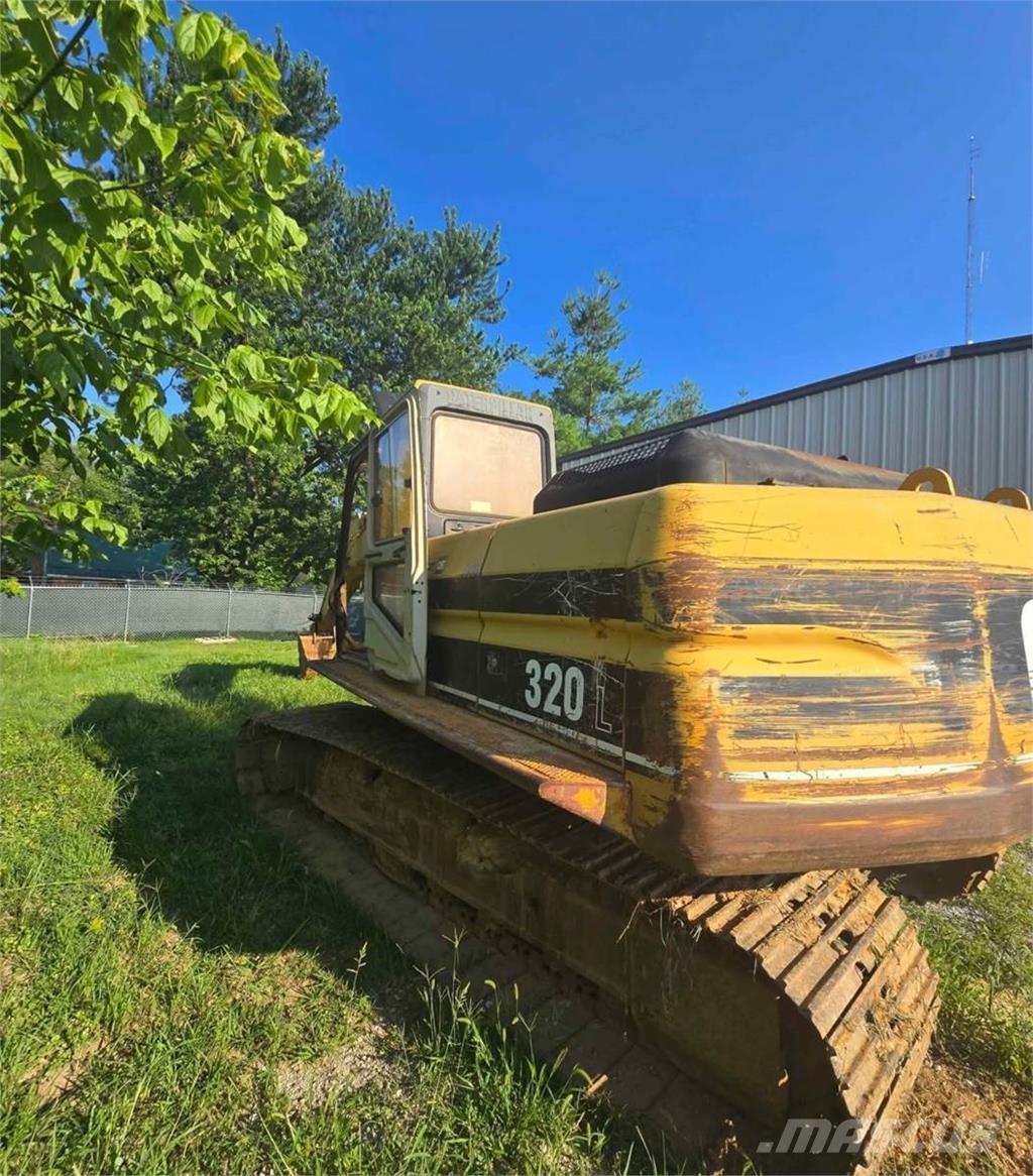 CAT 320L 履带挖掘机