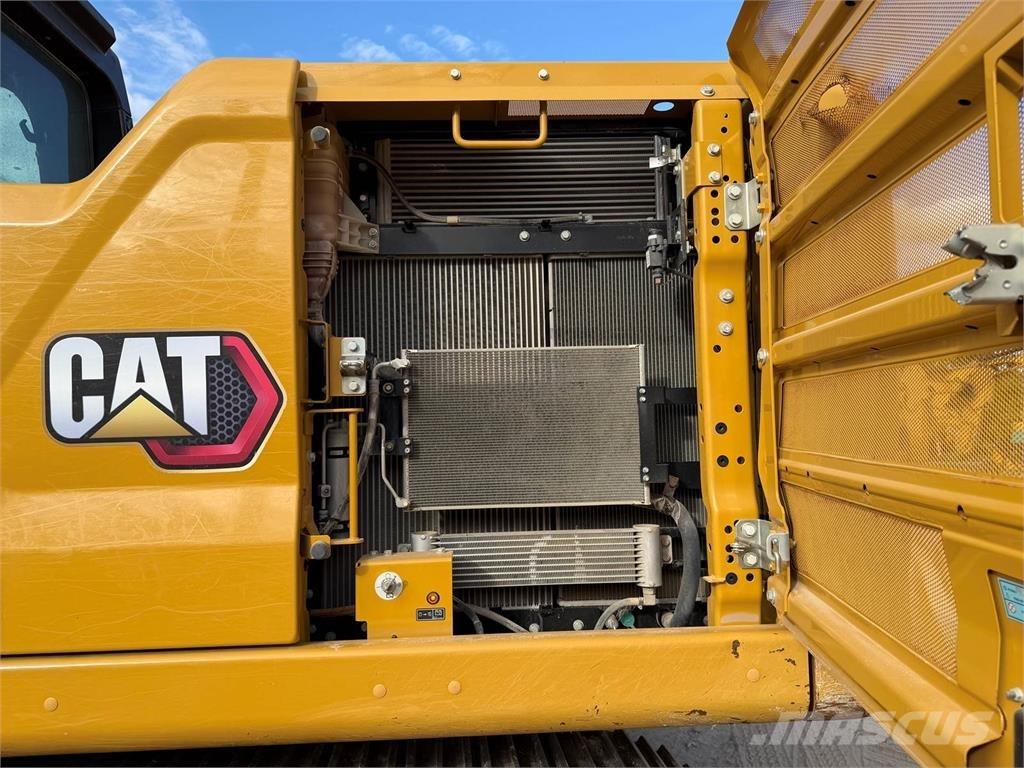 CAT 323 履带挖掘机