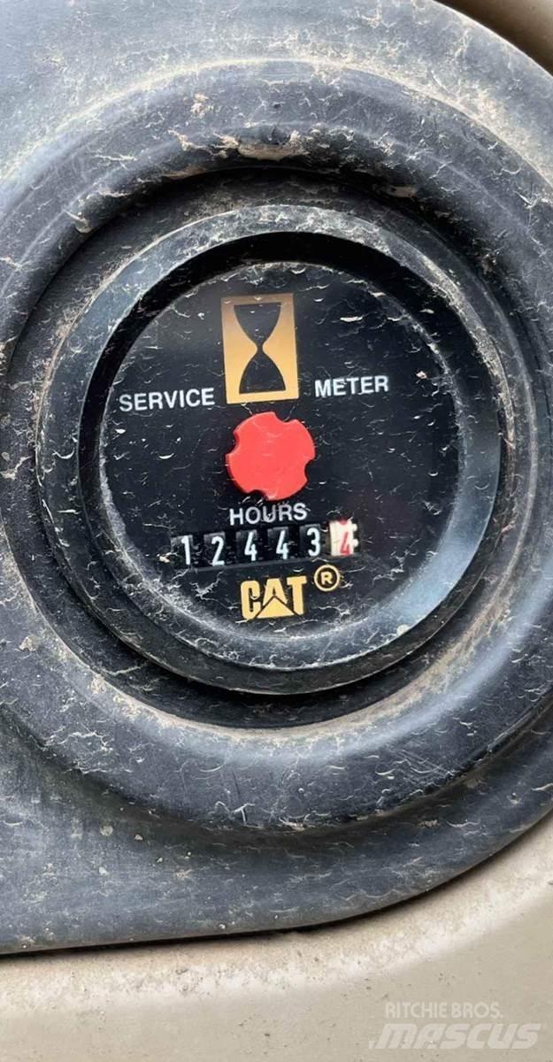 CAT 325CL 履带挖掘机
