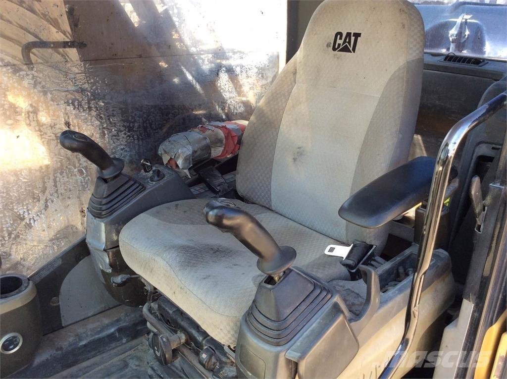 CAT 329DL 履带挖掘机