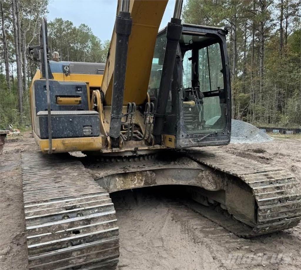 CAT 329EL 履带挖掘机