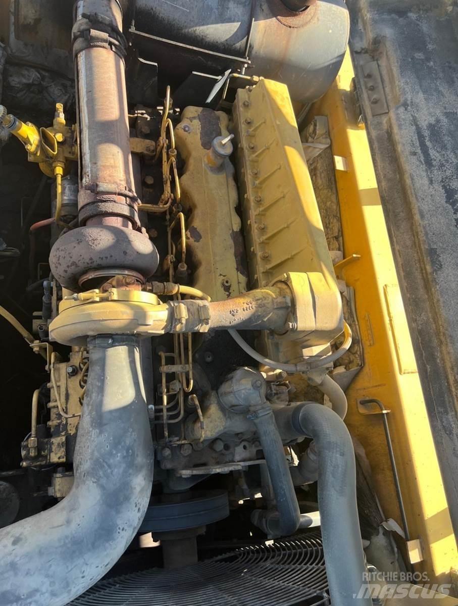 CAT 330BL 履带挖掘机