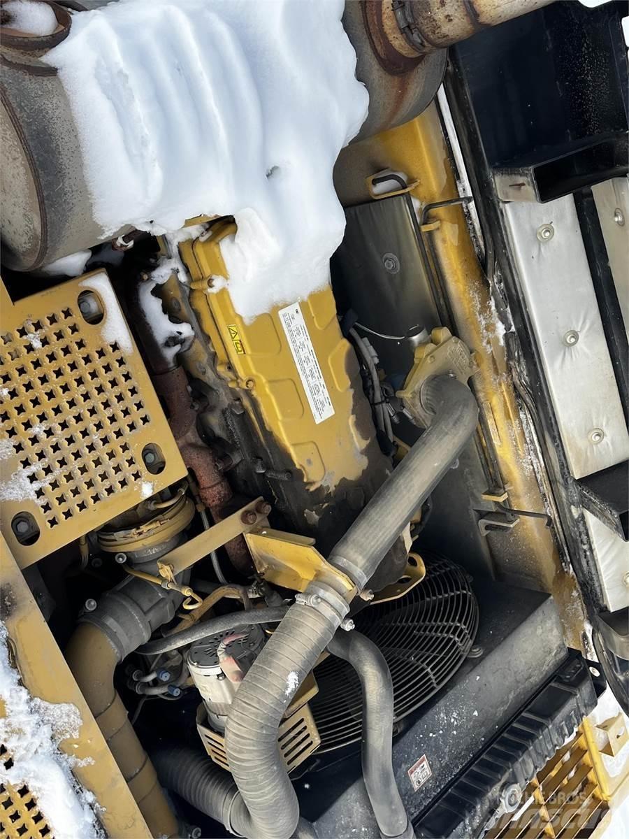 CAT 330CL 履带挖掘机