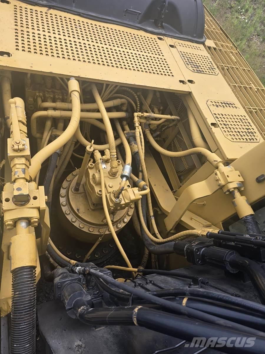 CAT 330CL 履带挖掘机