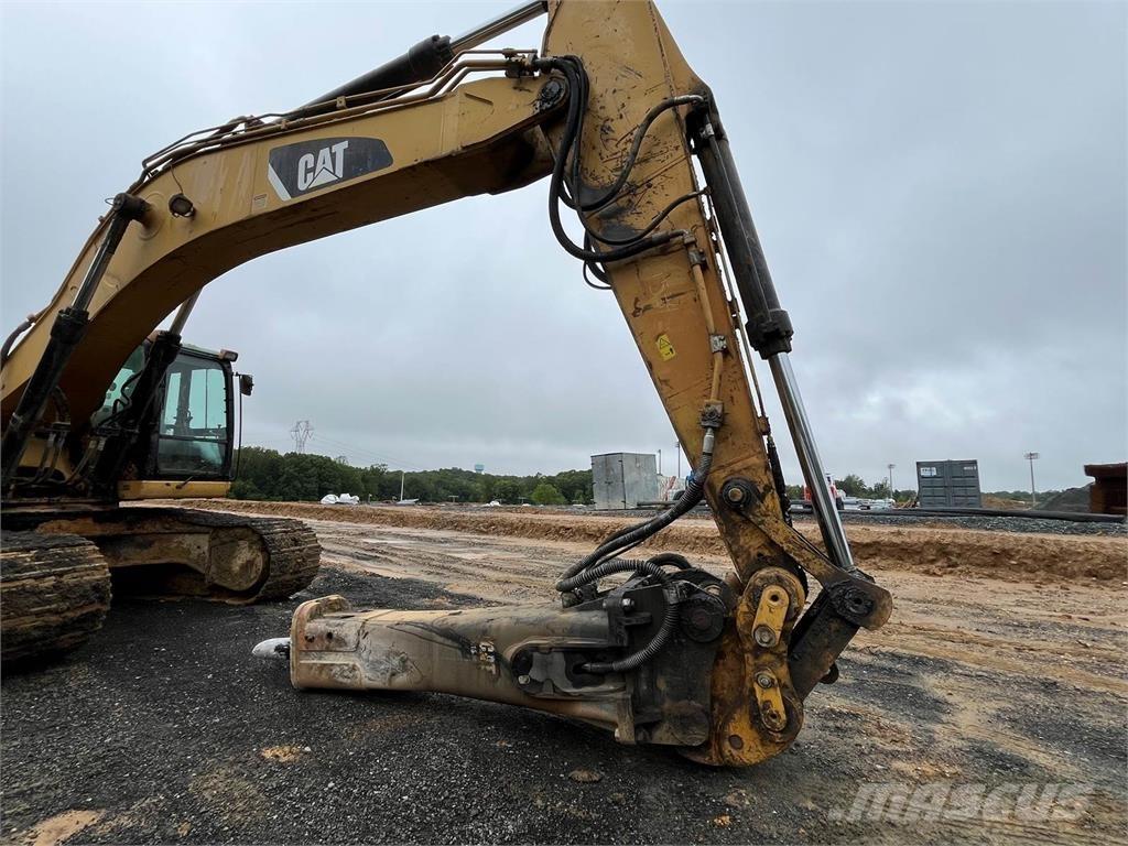 CAT 330DL 履带挖掘机