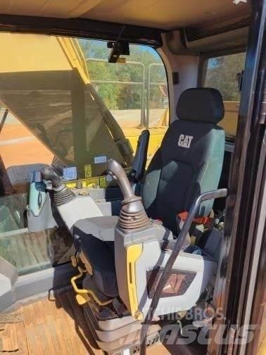 CAT 340 履带挖掘机