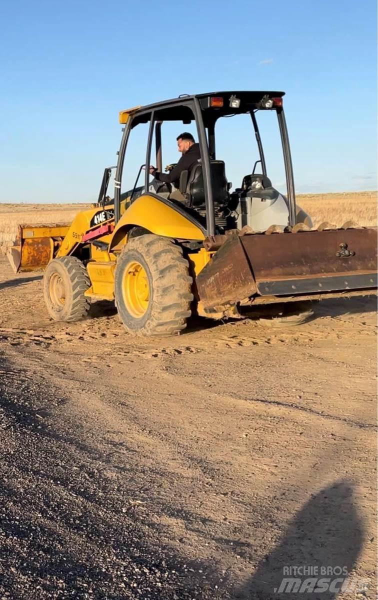 CAT 414E 工具车