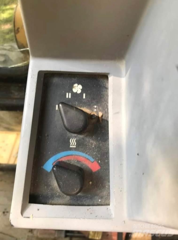 CAT 416B 反铲装载机
