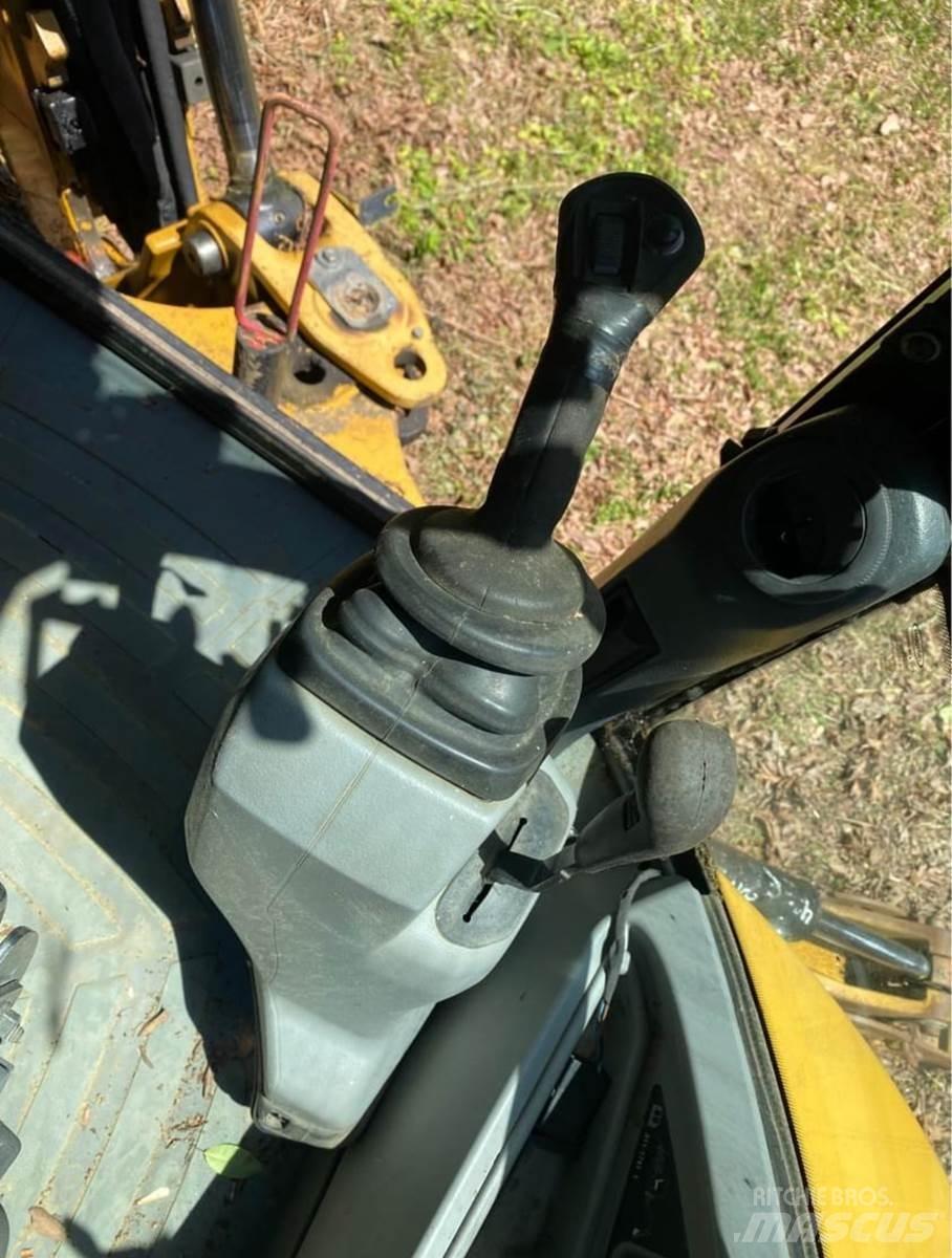 CAT 420E 反铲装载机