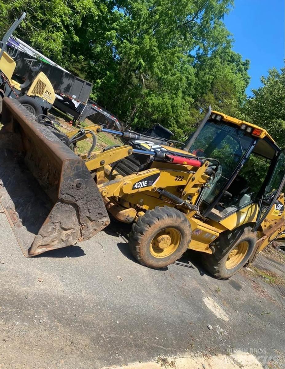 CAT 420E 反铲装载机