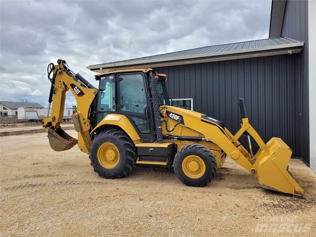 CAT 420F2 反铲装载机