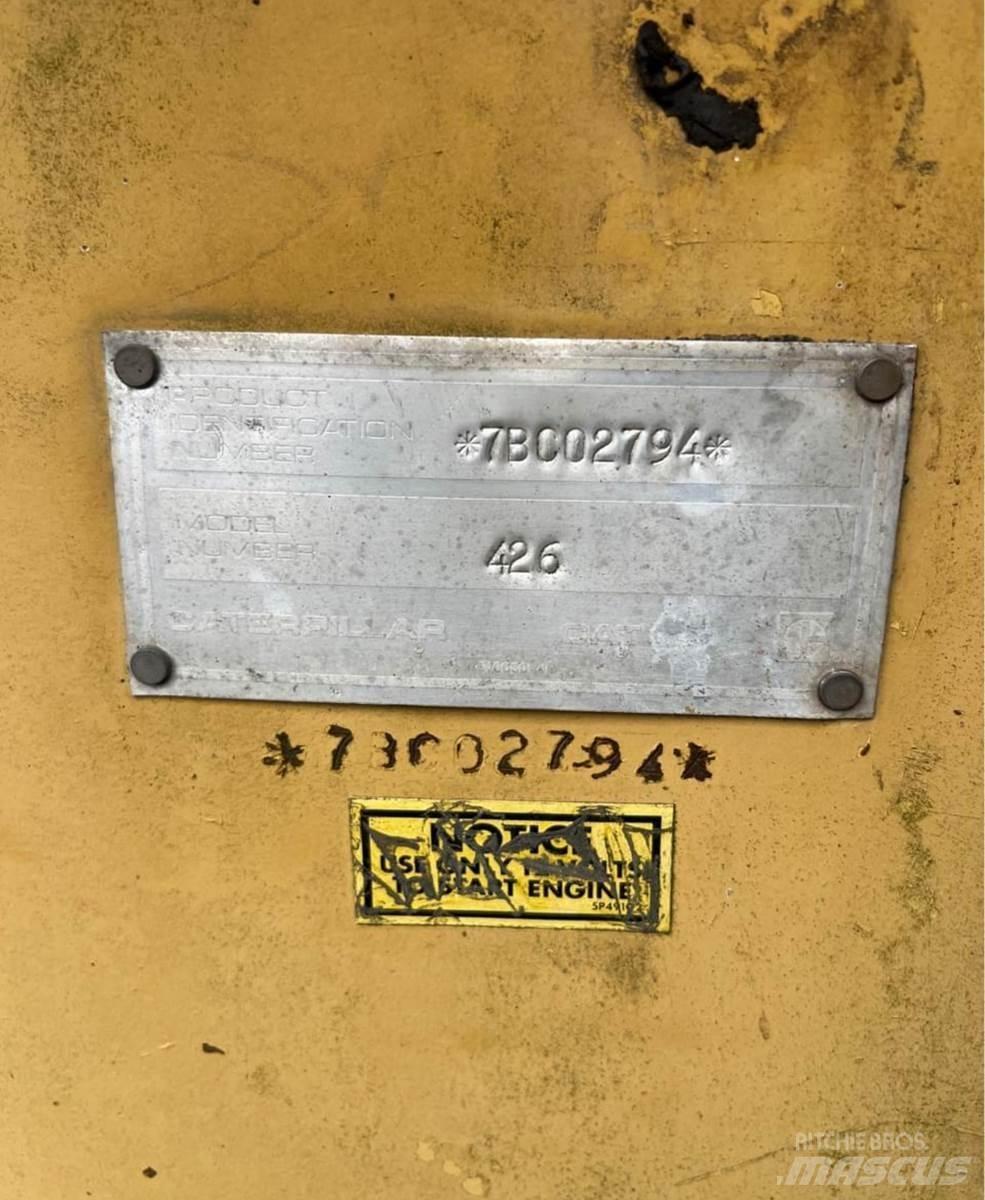 CAT 426 反铲装载机