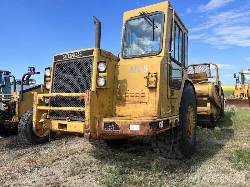 CAT 621E 铲运机