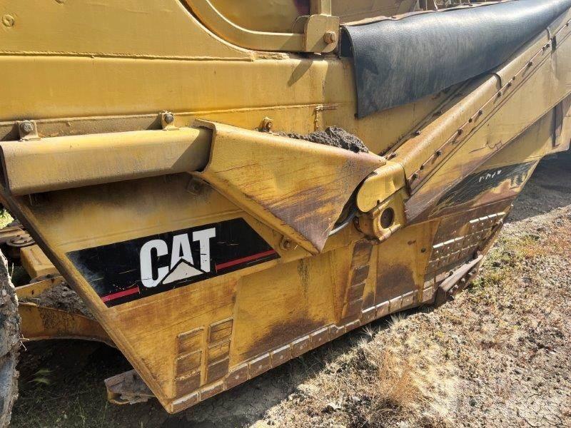 CAT 621E 铲运机