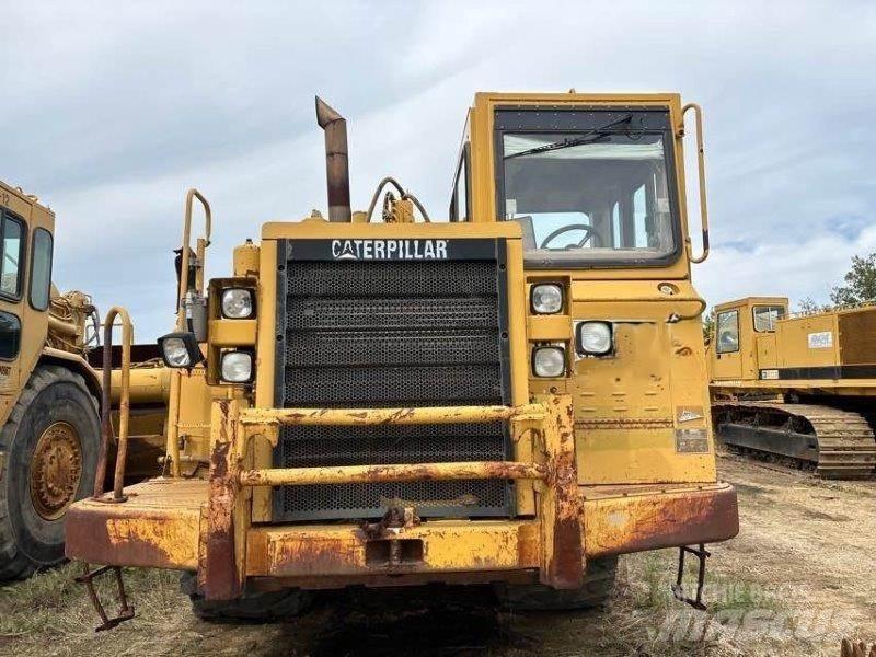 CAT 621F 铲运机