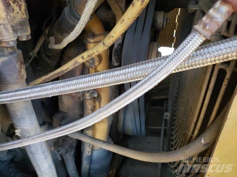 CAT 631D 铲运机
